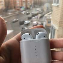 Новые airpods, коробка не очень похожа, сами наушники точна, в Мытищи