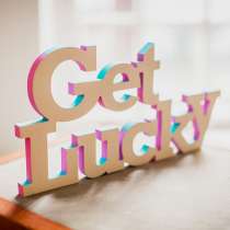 Слова для интерьера Get Lucky, в Москве