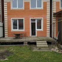 Продам новый дом 140 м2 в два этажа с участком 3 с Вавилова, в Ростове-на-Дону