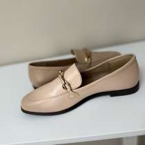 Туфли лоферы на низком каблуке с острым носом осенние, в Махачкале