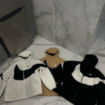 Двухсторонняя куртка Nike, в Сыктывкаре